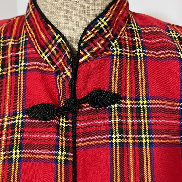 Vintage Red tartan women’s crop jacket blazer. Old money 80s crop vintage 12 - Picture 2 of 6